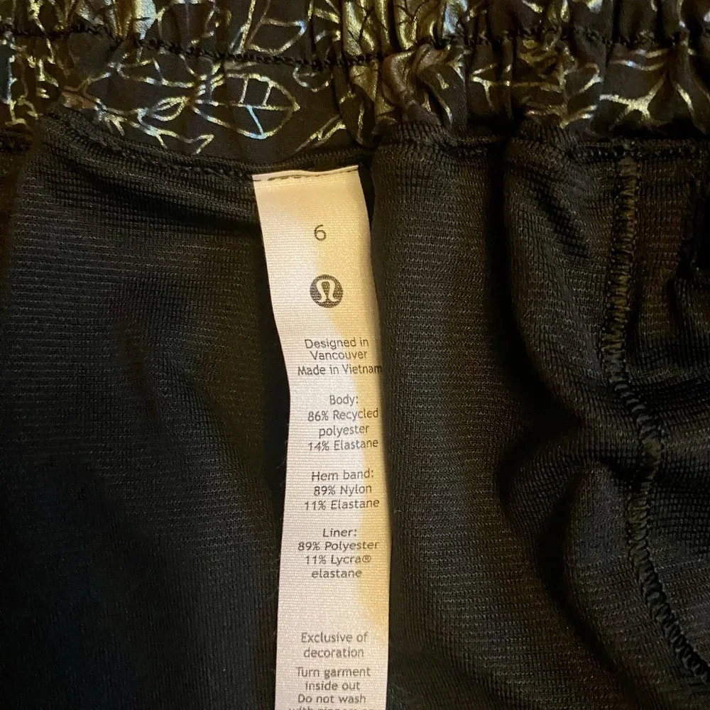 Lululemon Hotty Hot Low-Rise Lined Short 4" Logo Flourish Black Iridescent Foil - Picture 13 of 13